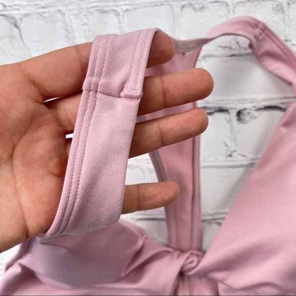 Victoria’s Secret PINK Ultimate Twist Front Sports Bra Light Pink Size Large - Picture 8 of 9